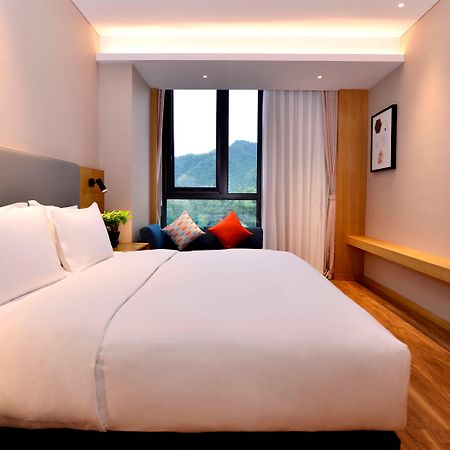 Holiday Inn Express Luanchuan By Ihg Exterior foto