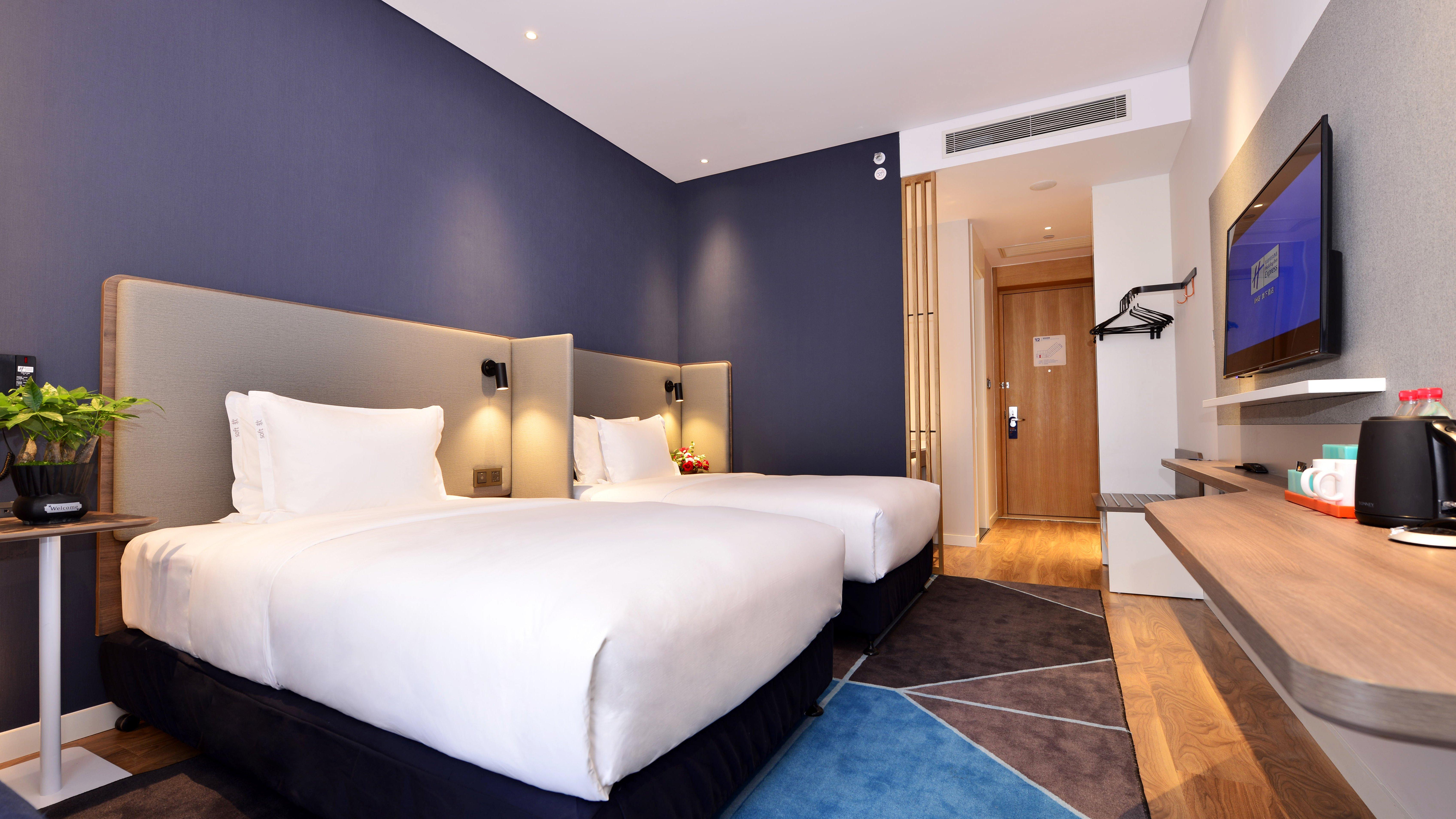 Holiday Inn Express Luanchuan By Ihg Exterior foto