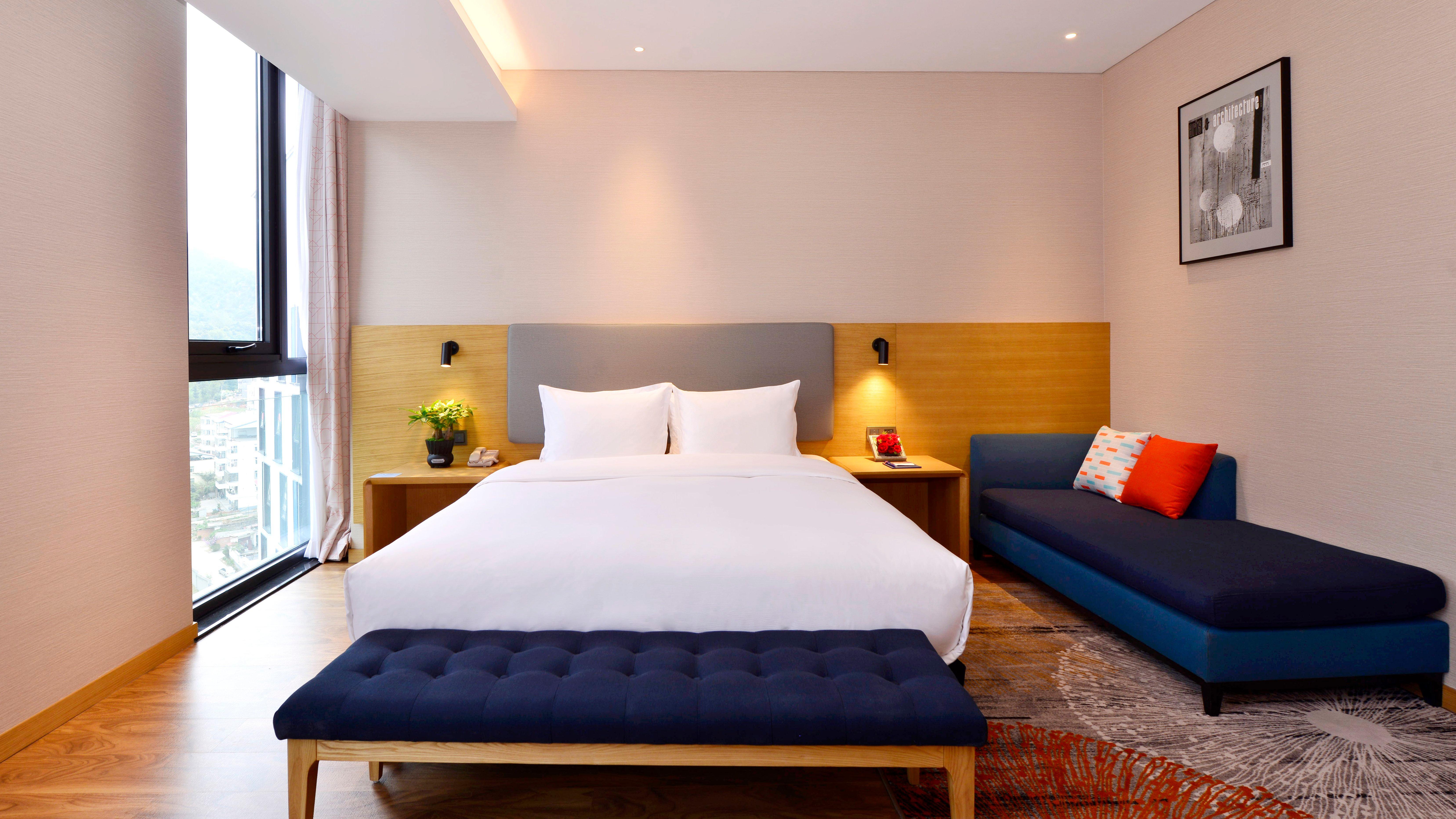 Holiday Inn Express Luanchuan By Ihg Exterior foto