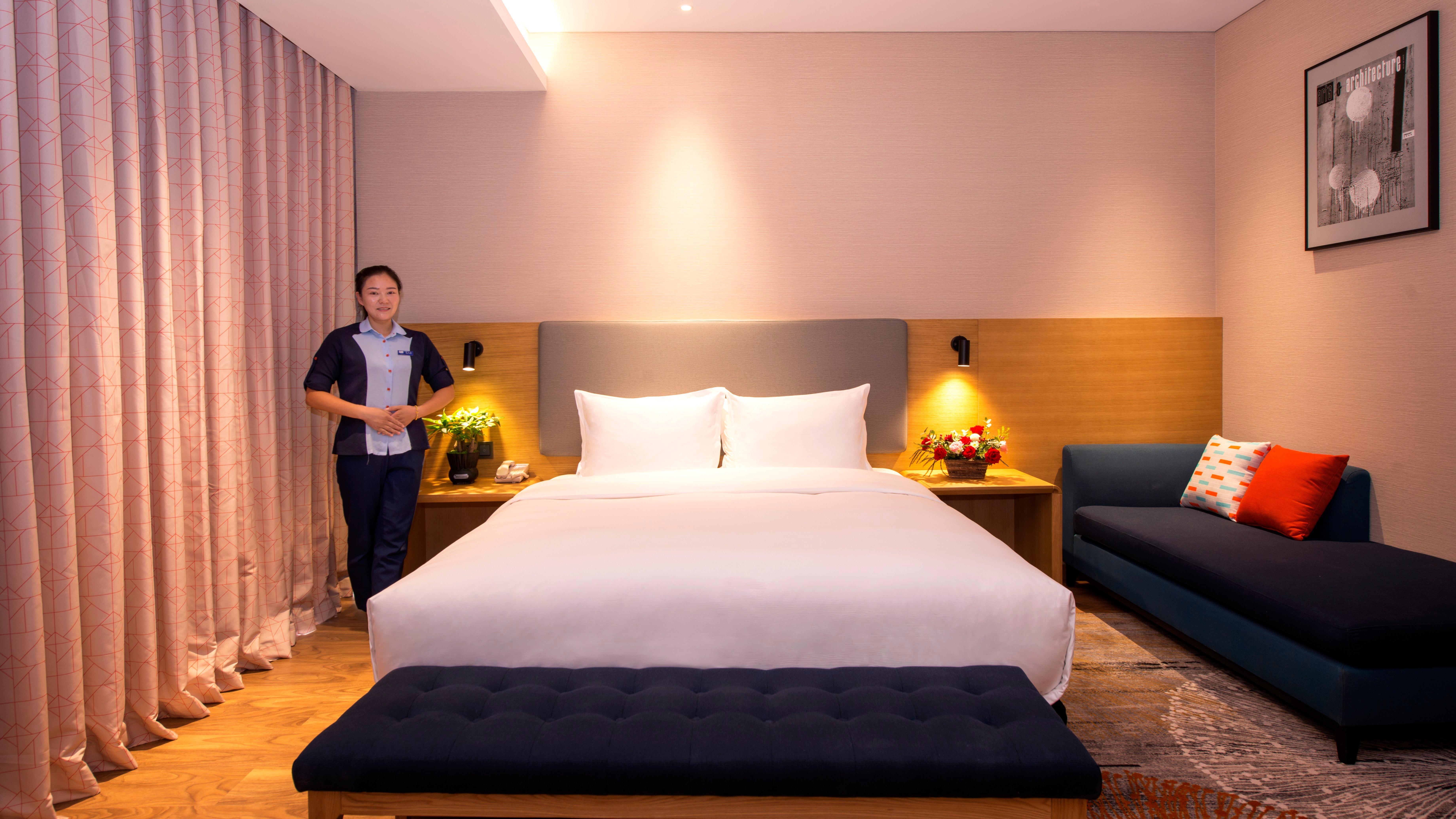 Holiday Inn Express Luanchuan By Ihg Exterior foto