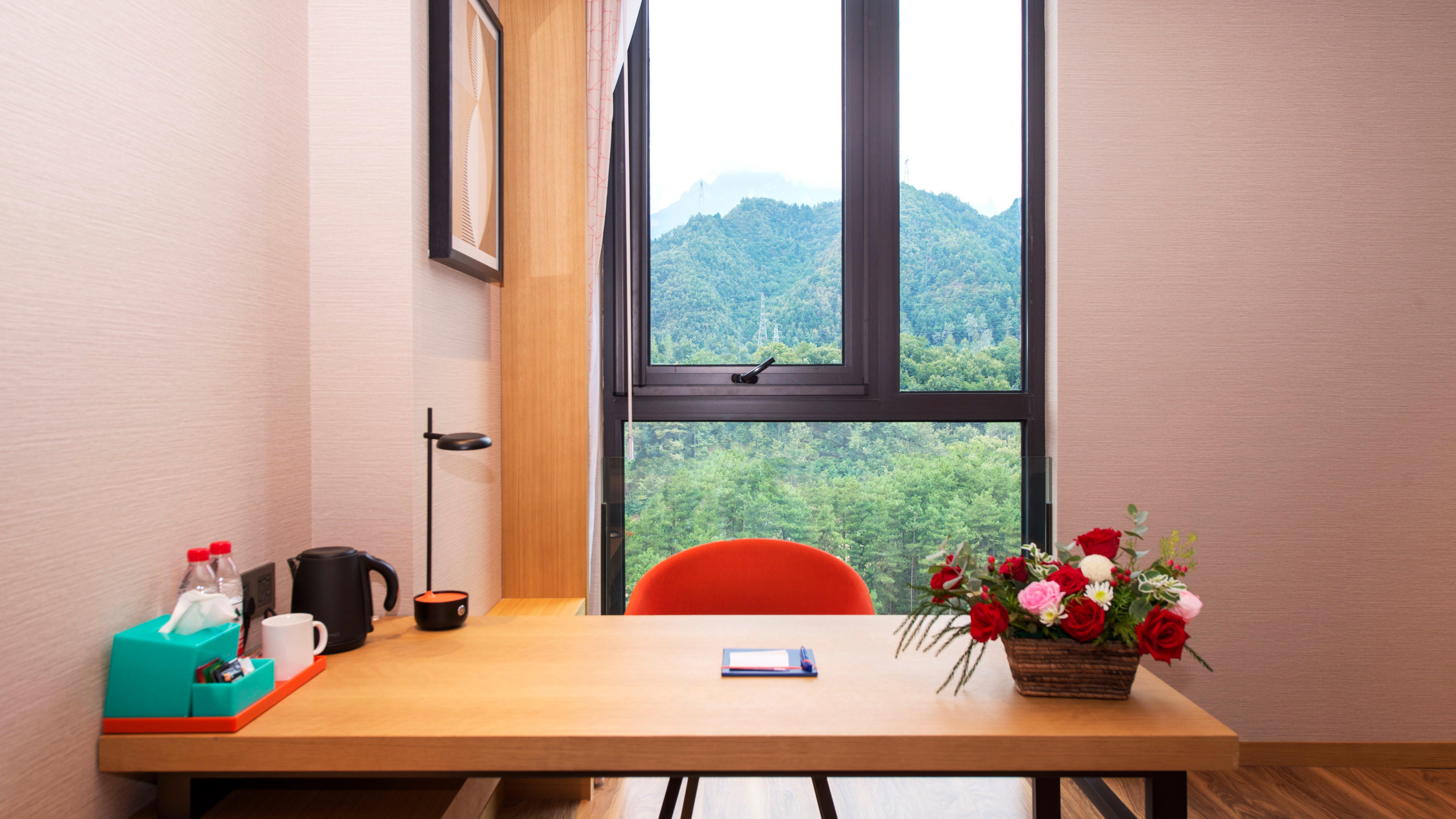 Holiday Inn Express Luanchuan By Ihg Exterior foto