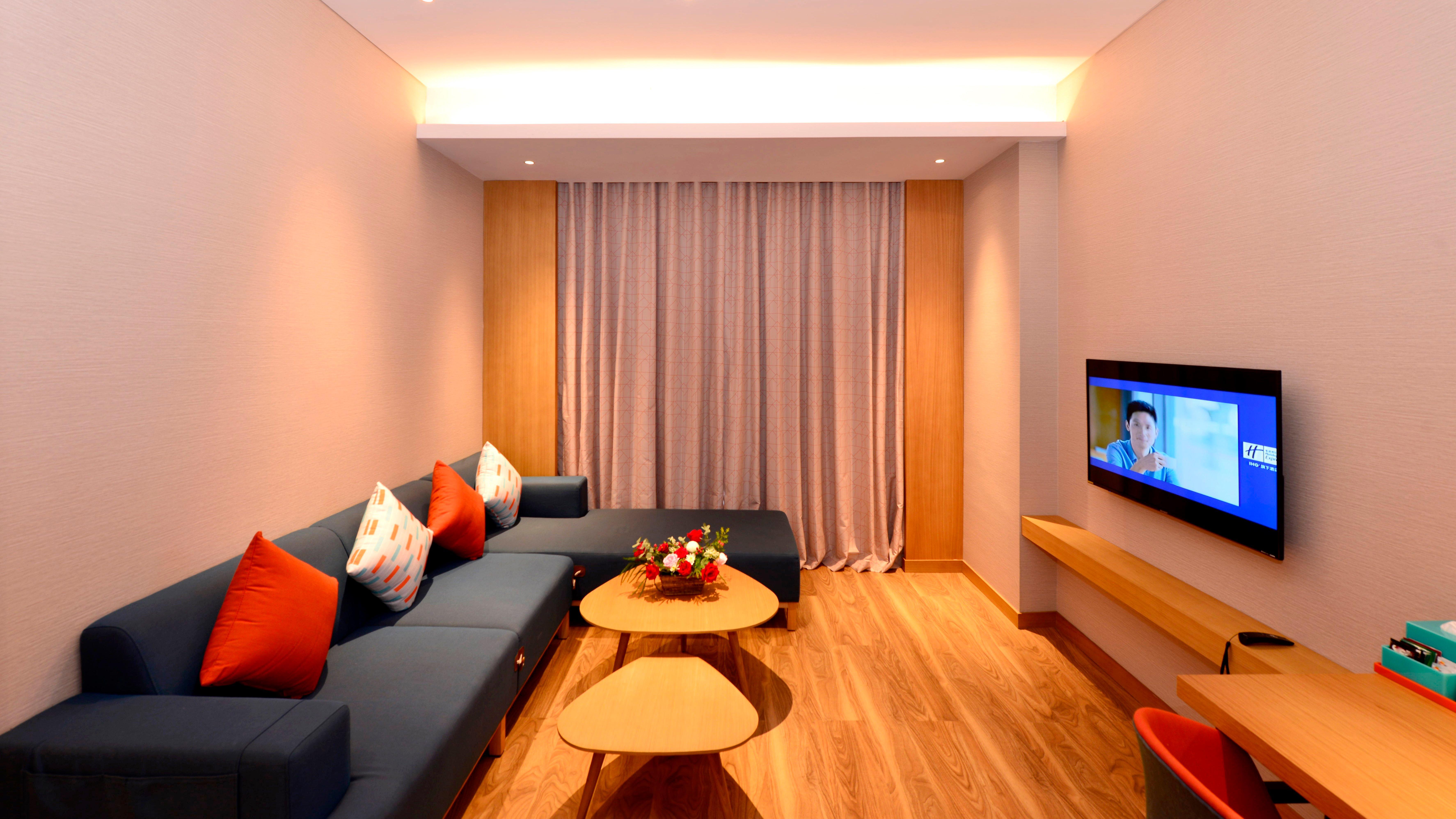 Holiday Inn Express Luanchuan By Ihg Exterior foto
