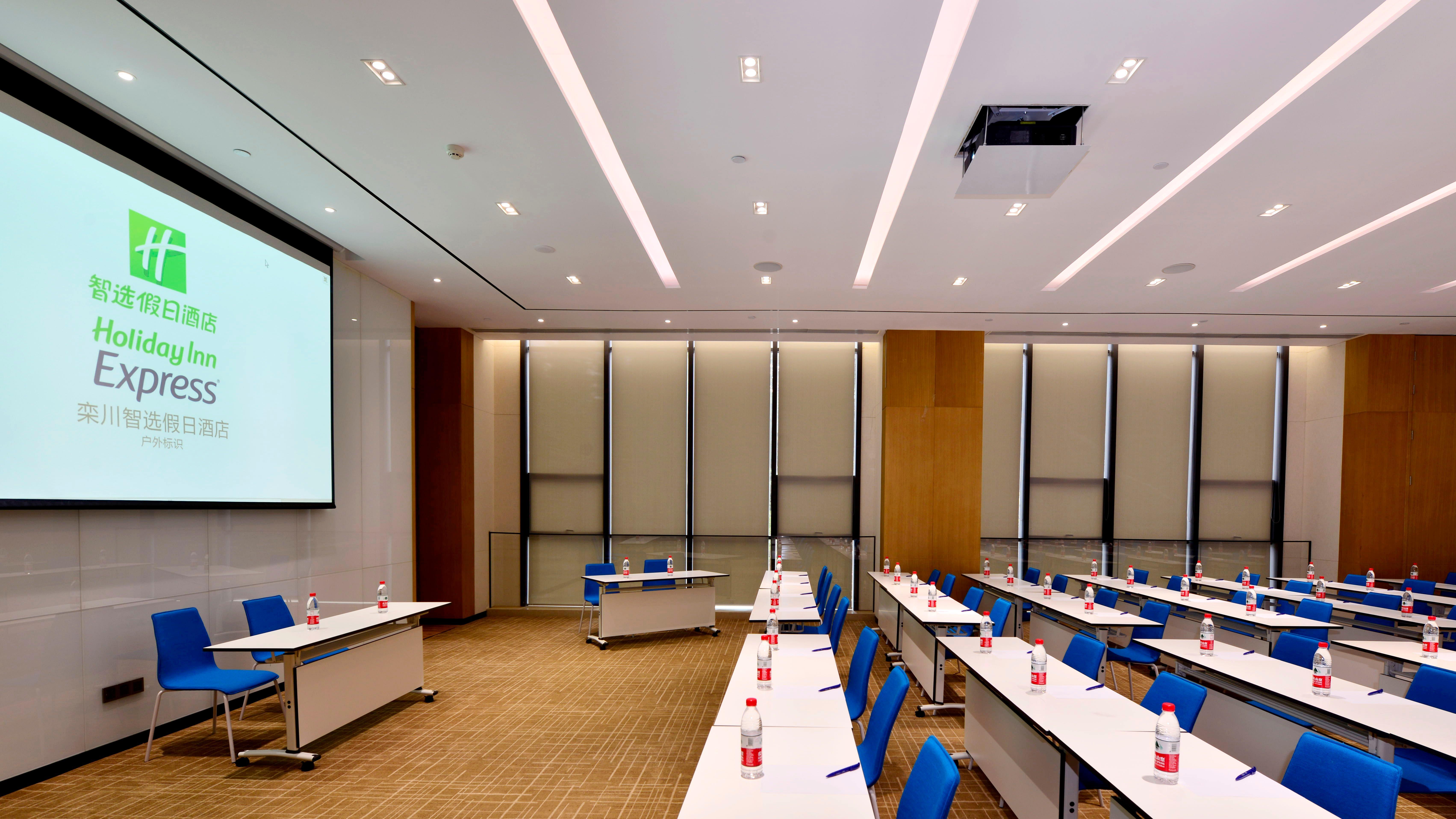 Holiday Inn Express Luanchuan By Ihg Exterior foto