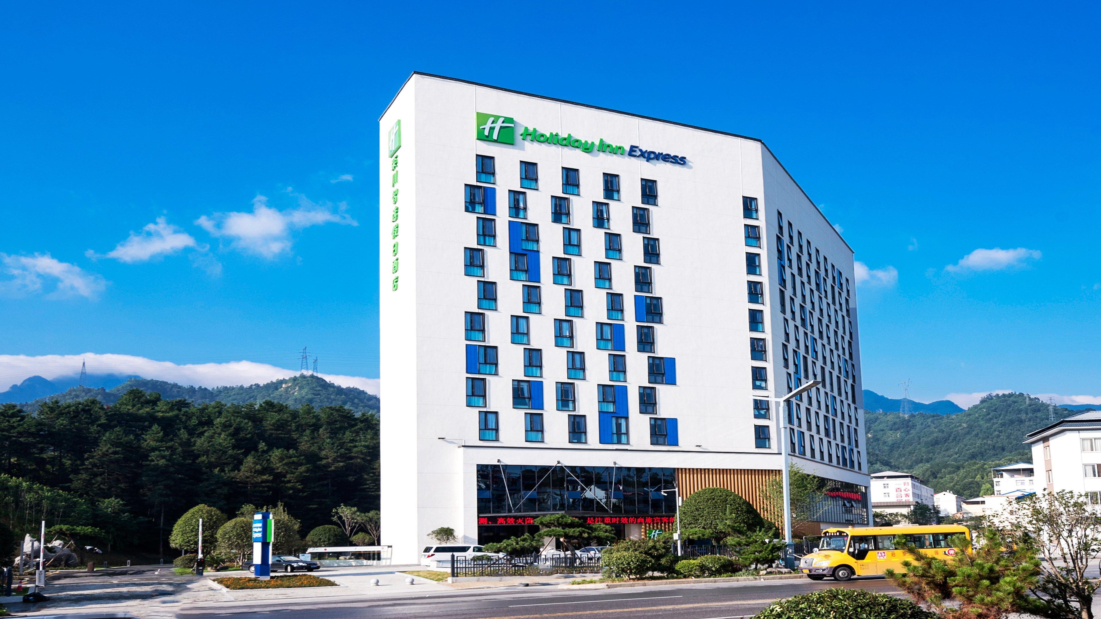 Holiday Inn Express Luanchuan By Ihg Exterior foto
